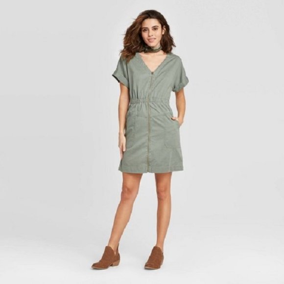 Universal thread zip up dress Outlet